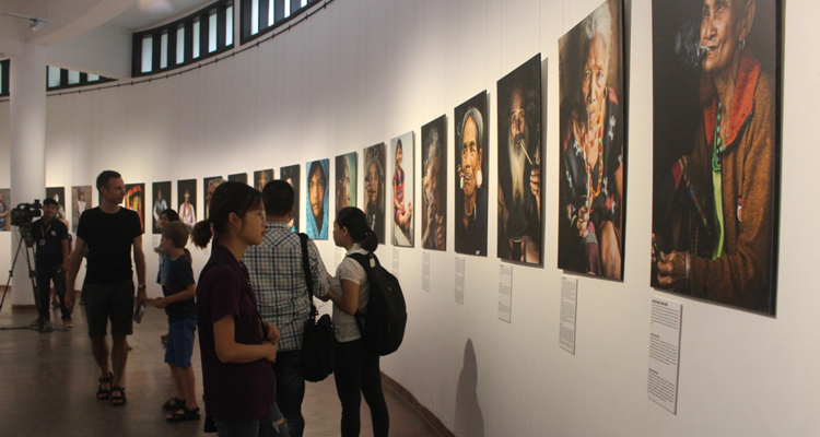 Bảo tàng dân tộc học Việt Nam - triển lãm ảnh