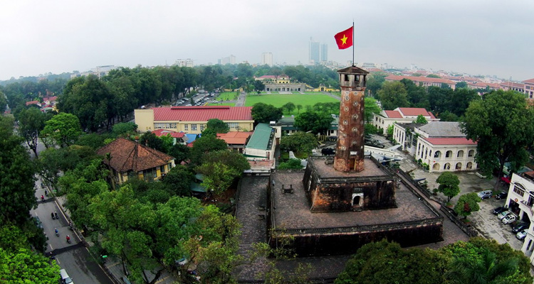 Cột cờ Hà Nội nhìn từ trên cao