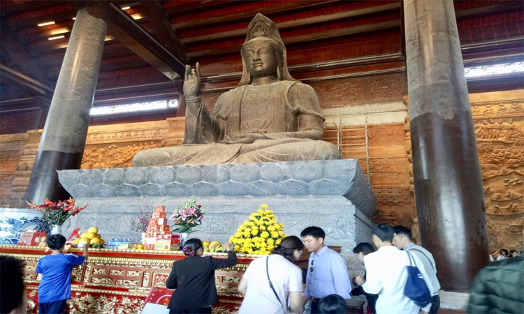 Hình ảnh chùa Tam Chúc - tượng đồng 