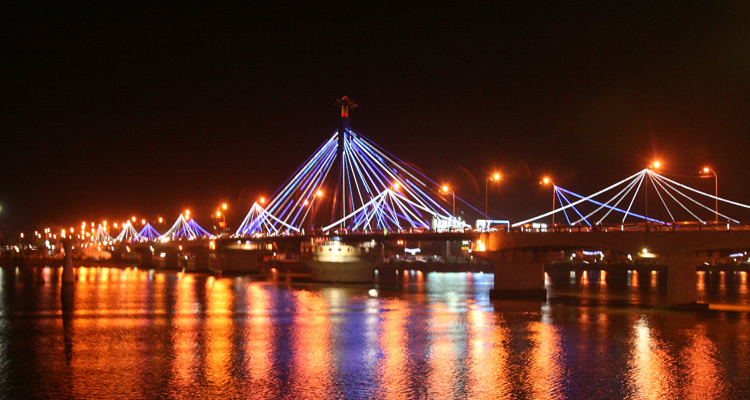 Cầu Quay sông Hàn 02