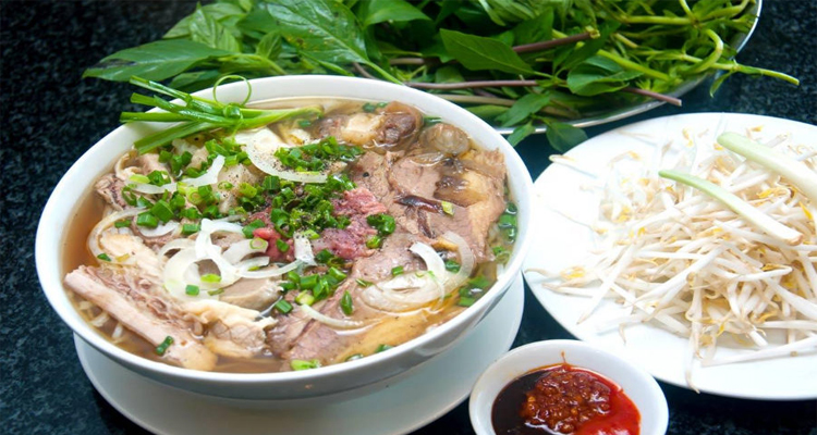Đặc sản Nam Định - phở thịt bò