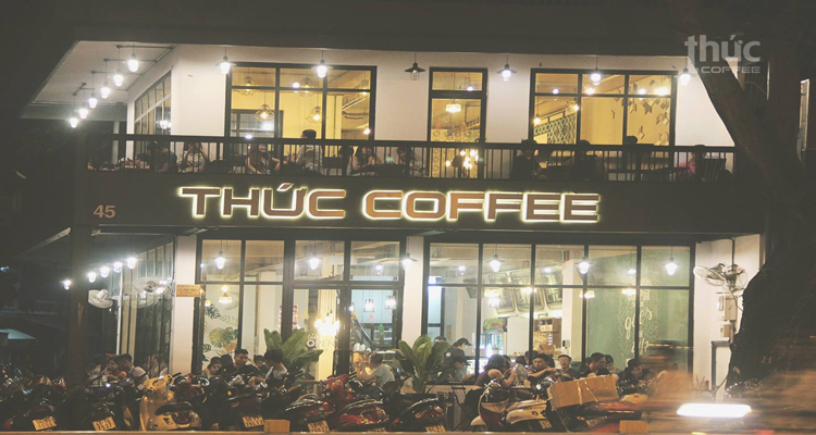 Sài Gòn về đêm - thức coffee