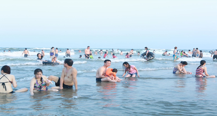 Suối cá Thần Thanh Hóa - thu hút du khách