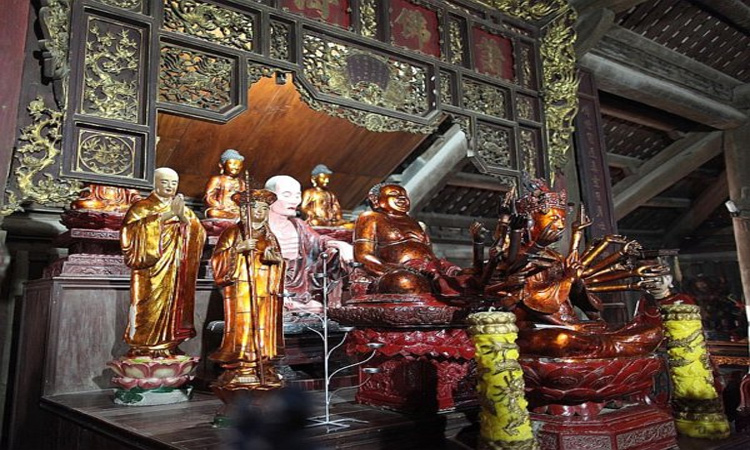 Lễ hội chùa Thầy tượng phật
