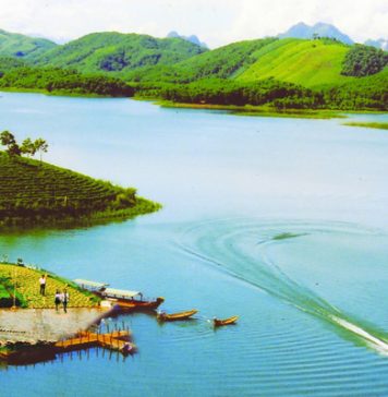 Kinh nghiệm du lịch hồ Ba Bể – Hồ nước ngọt lớn nhất Việt Nam Du lịch hồ Ba Bể ảnh