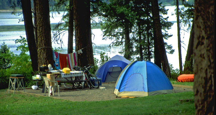 Cắm trại ở khu du lịch hồ Đại Lải