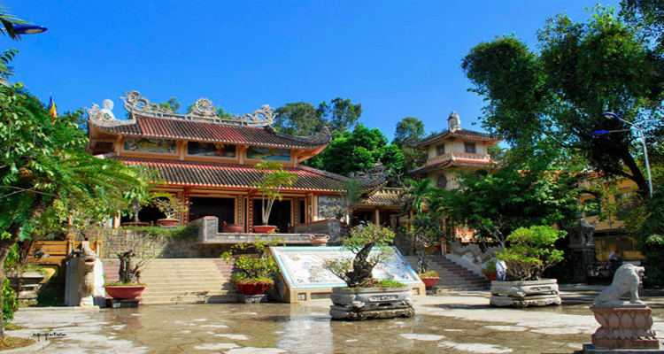 Nét kiến trúc độc đáo của chùa Long Sơn