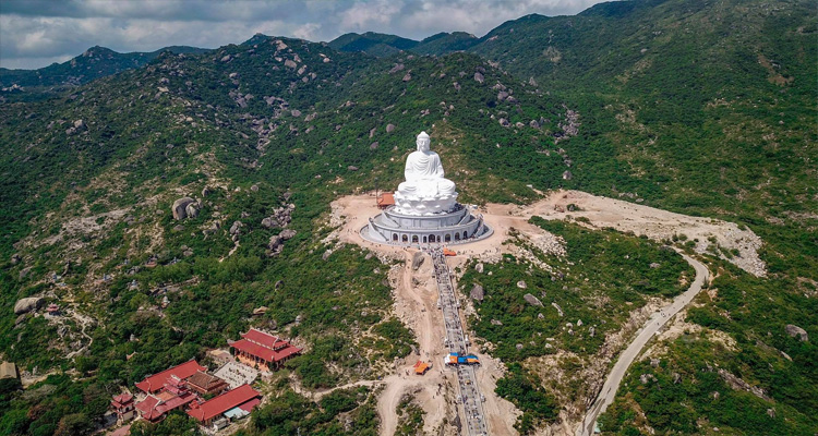 Chùa Ông Núi - Linh Phong Thiền Tự trên mảnh đất Bình Định